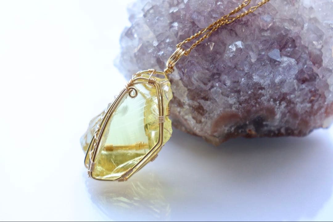アンダラクリスタルワイヤージュエリーネックレス✧セレスチャルイエロー✧ペンダント