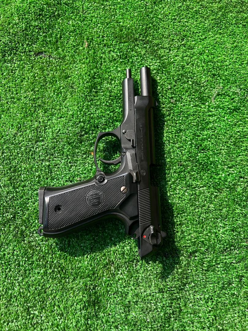 ブラックガスガン 2丁セットMILITARY -29598