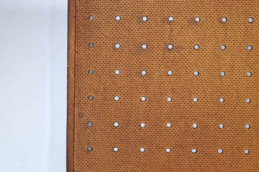 レトロ 本棚 ラック ディスプレイ 飾り棚 食器棚 収納 ラワン材 ペグボード