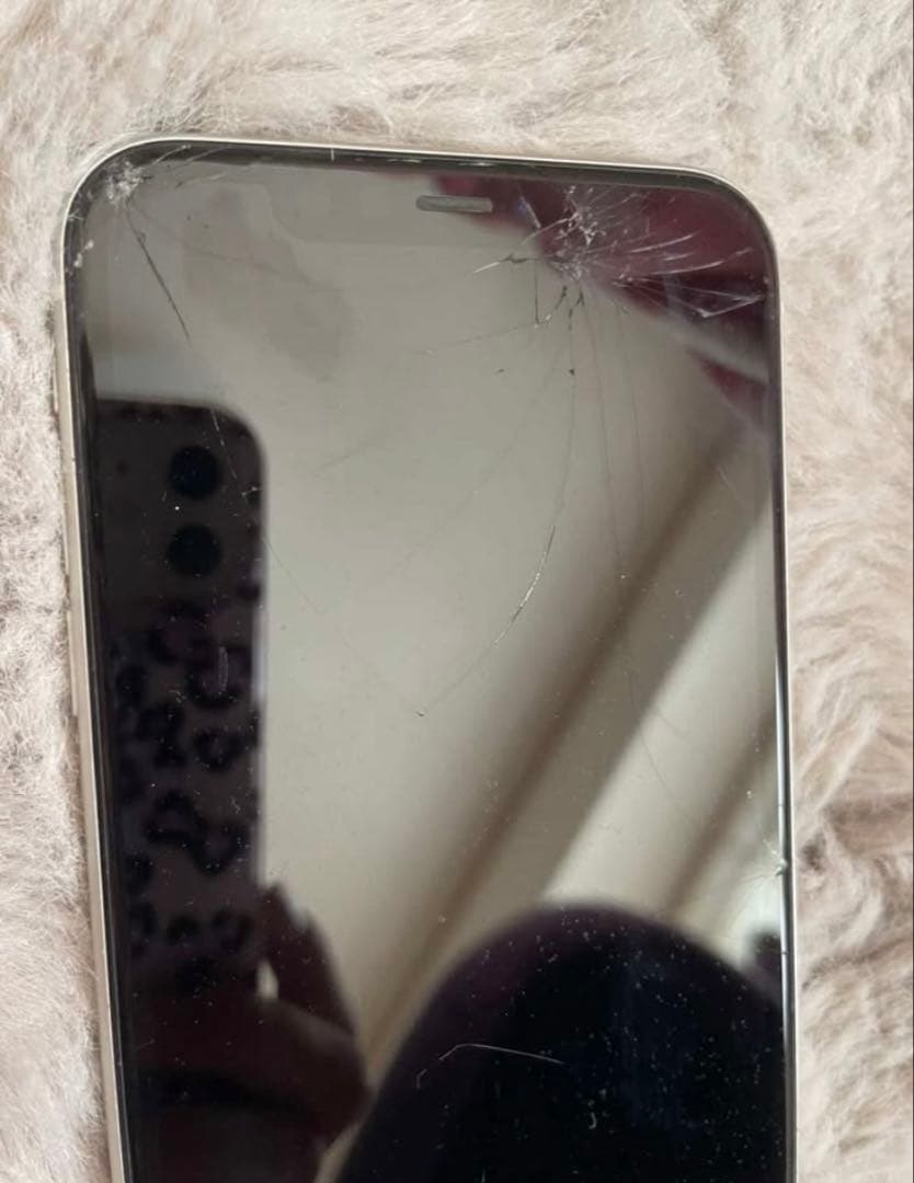 Apple iPhone 11 64GB ホワイト