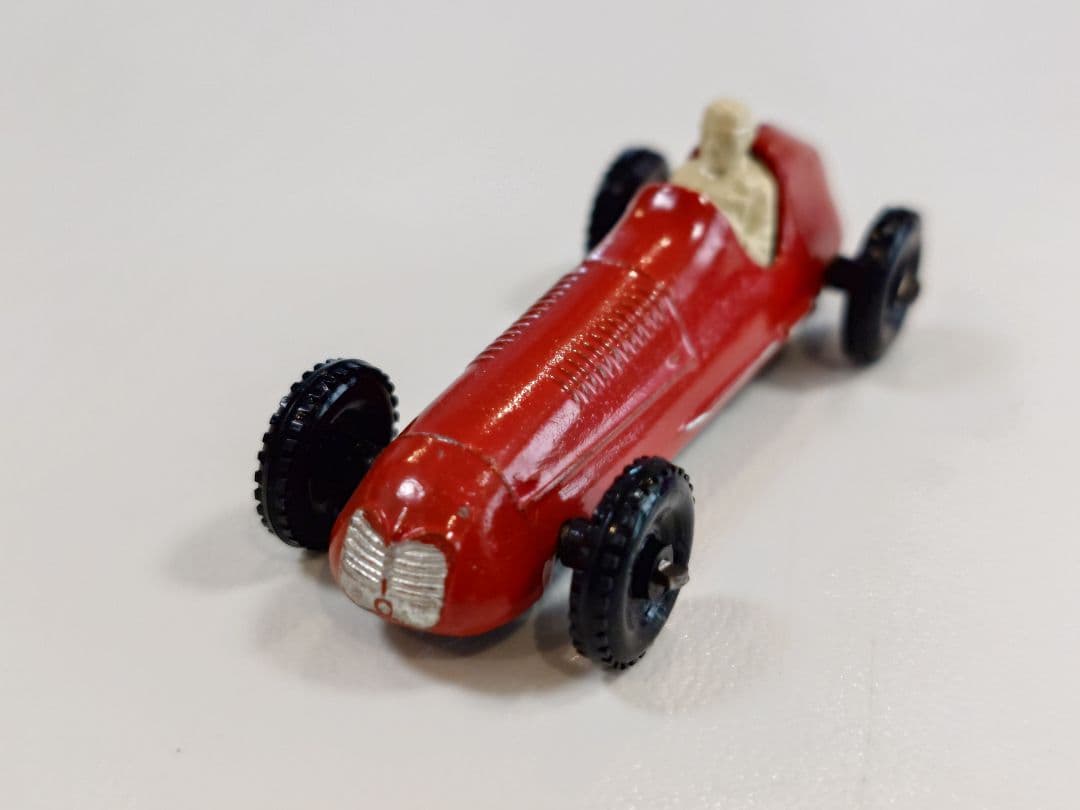 ミニカー MATCHBOX No.52 MASERATI 4CL T