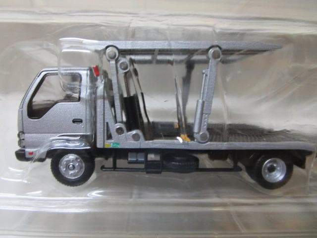 トミカLVネオ/新品未開封 LV-N221a 日産アトラス(H42)