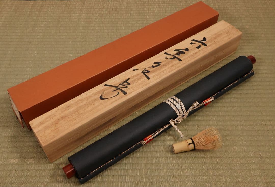 【真作】慈法 六字名号 南無阿弥陀仏佛 絹本 掛軸 共箱 釈迦如来像 MB256