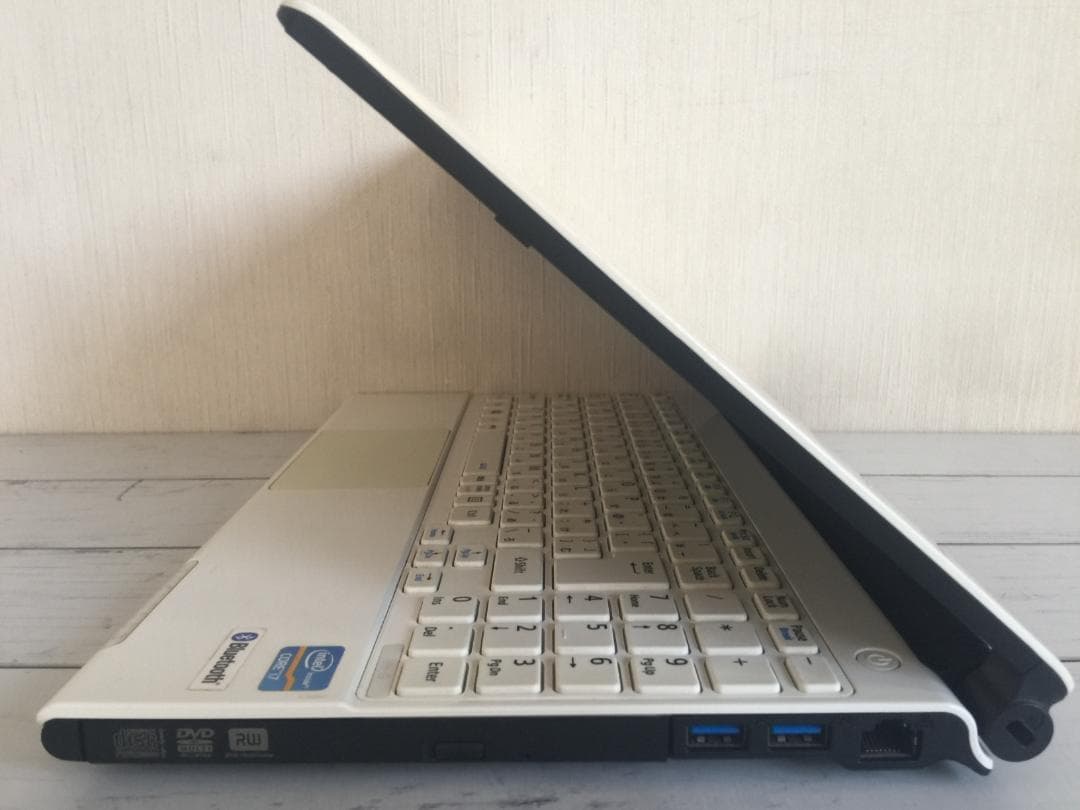 NEC PC-VK20HHZ 13.3型/8G/DVD/Office/win11