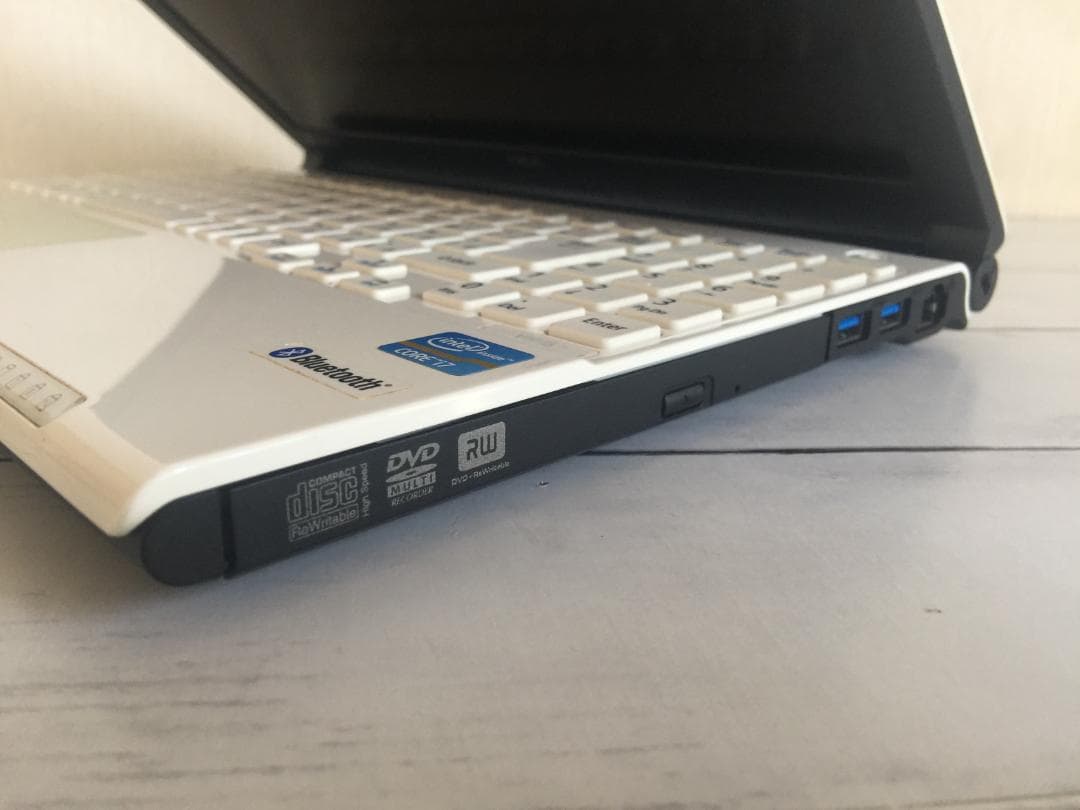 NEC PC-VK20HHZ 13.3型/8G/DVD/Office/win11