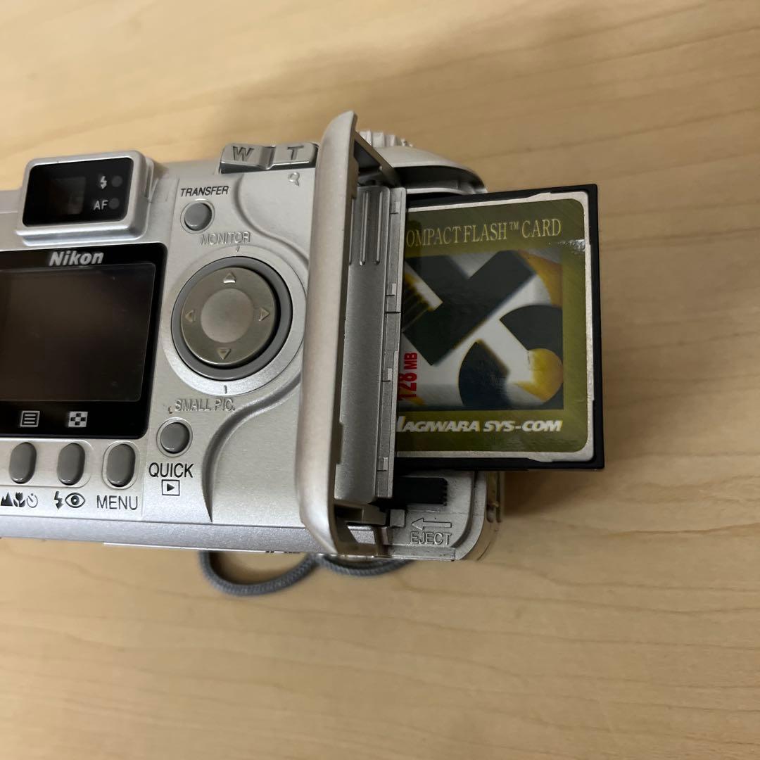 Nikon coolpix885　デジタルカメラ