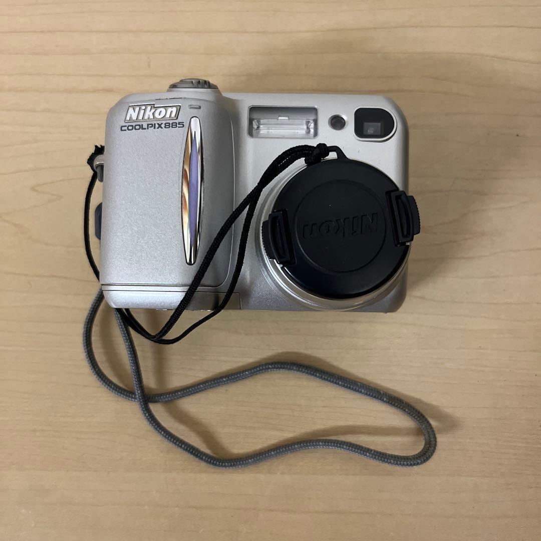 Nikon coolpix885　デジタルカメラ