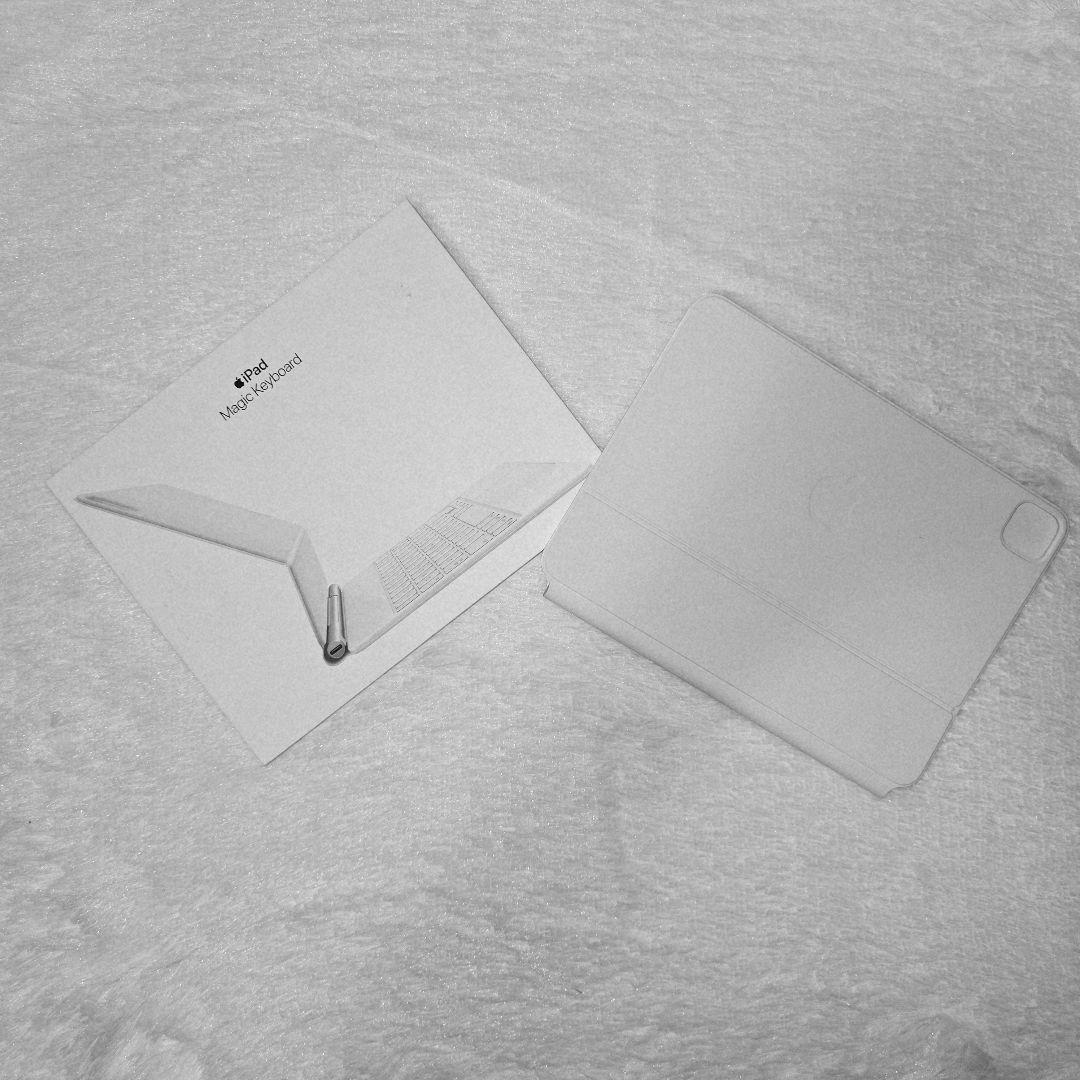 エクスプレスストアApple MagicKeyboard MJQJ3J/A