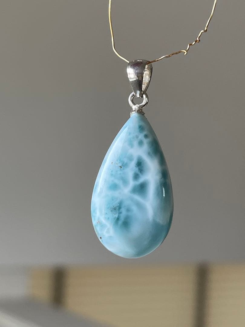 天然石☆品質良し！ラリマーしずく型ペンダントップ☆ラリマーらしい模様が素敵♡