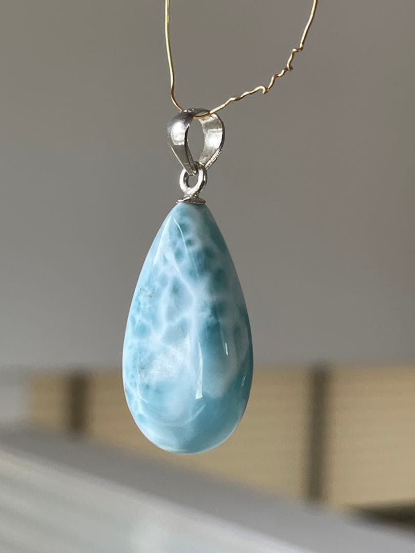 天然石☆品質良し！ラリマーしずく型ペンダントップ☆ラリマーらしい模様が素敵♡