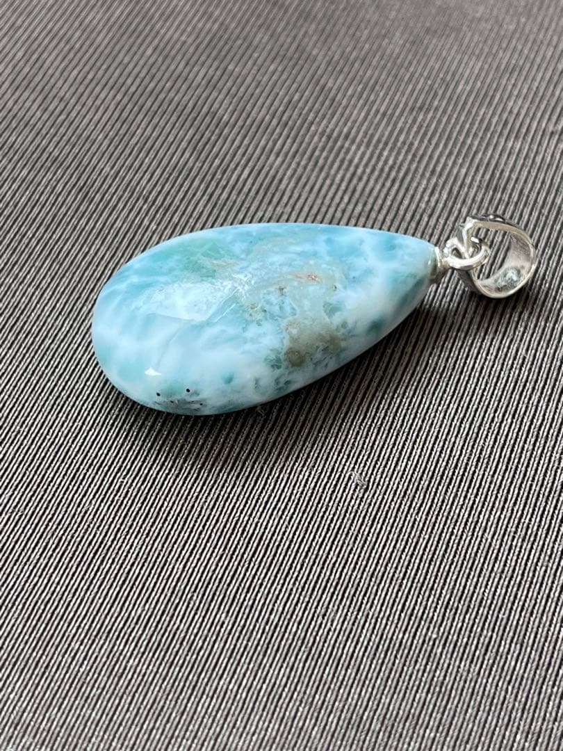 天然石☆品質良し！ラリマーしずく型ペンダントップ☆ラリマーらしい模様が素敵♡