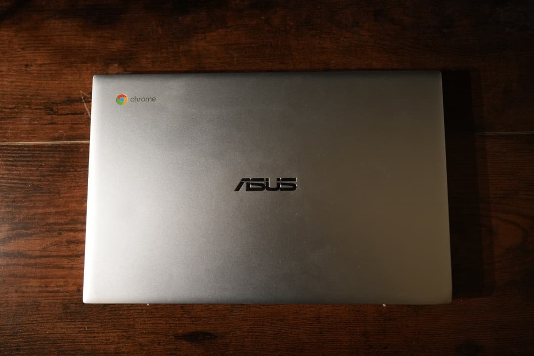 ASUS Chromebook C425TA 14インチ 8GB/64GB