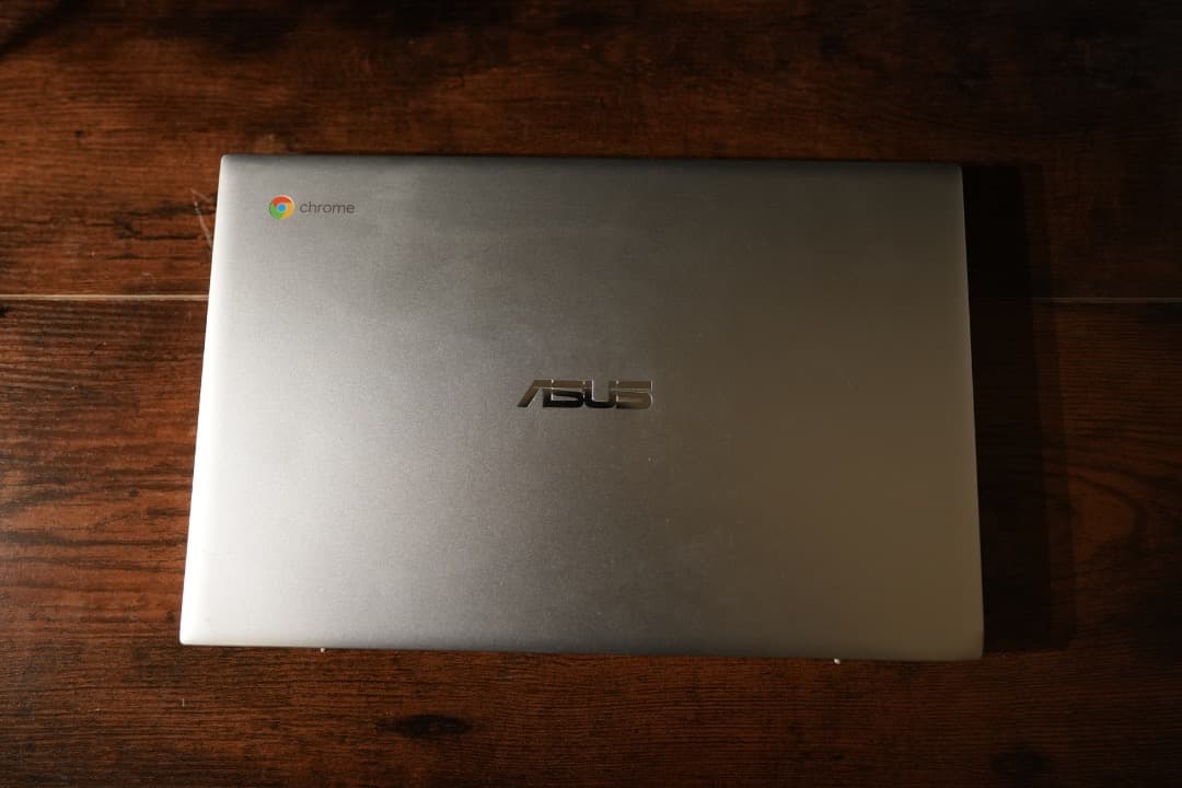 ASUS Chromebook C425TA 14インチ 8GB/64GB