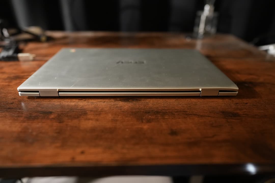 ASUS Chromebook C425TA 14インチ 8GB/64GB