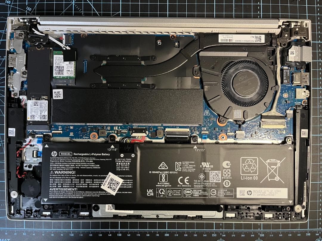 【22年製】HP EliteBook 630 G9 メモリ32G SSD256G