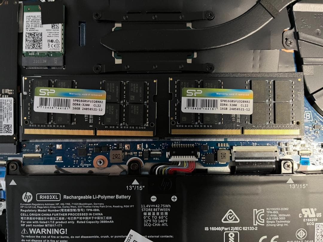 【22年製】HP EliteBook 630 G9 メモリ32G SSD256G
