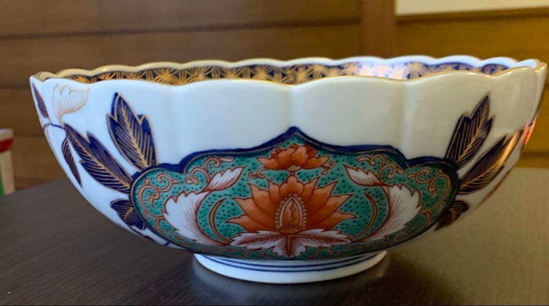 大鉢 有田焼 日肥其泉 昭和年製 金彩色絵 直径24cm