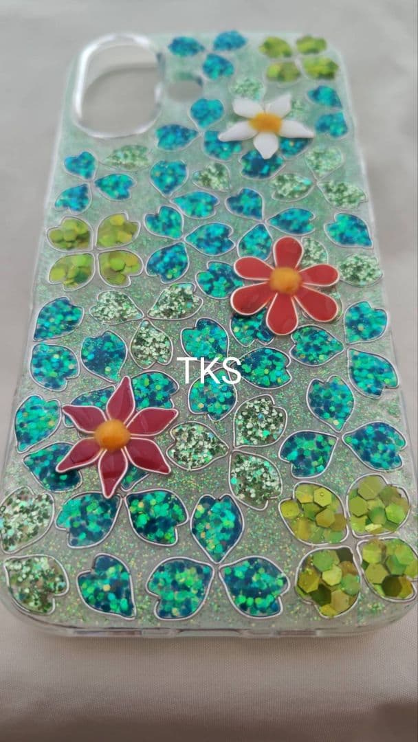 iPhone16/ソフトケース/ハンドメイド/レジン/スマホケース/クローバー