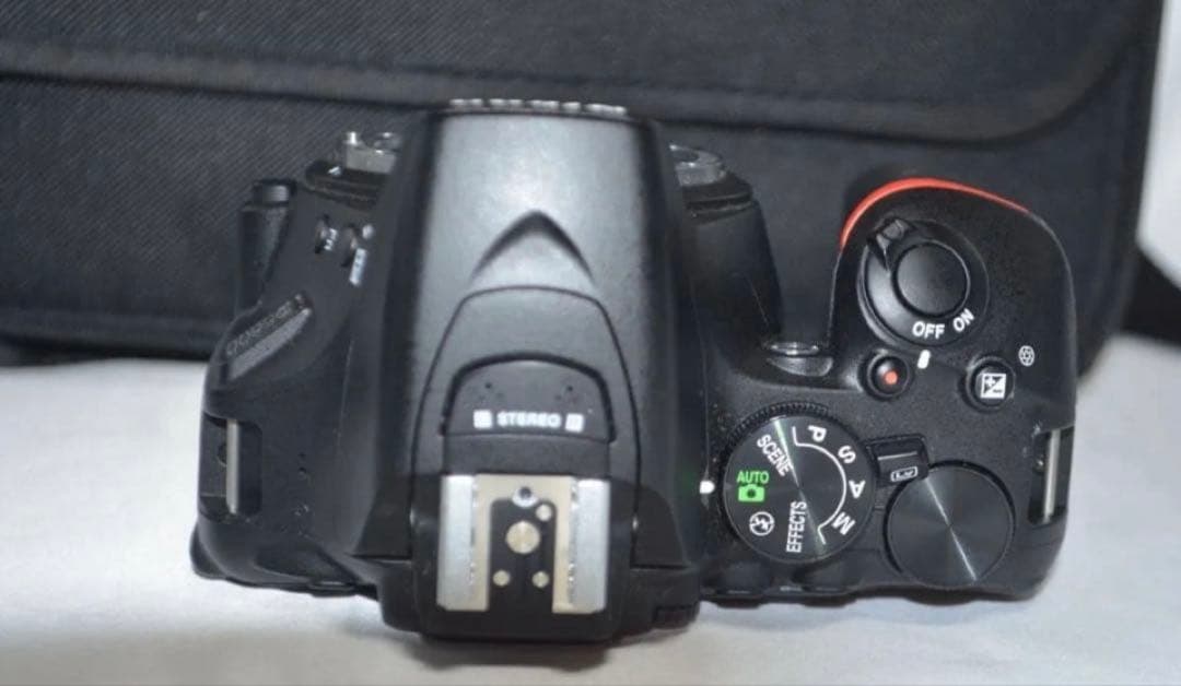 極上美品！Nikon 5600 18-55mmキット　シャッター回数700回未満