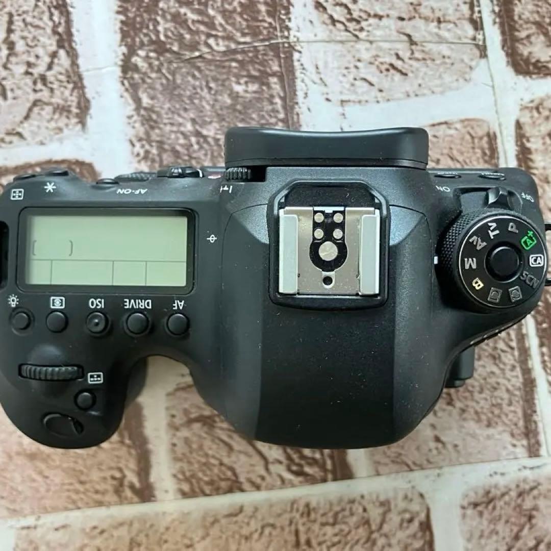 【良品】Canon キャノン EOS 6D MarkⅡ 本体 デジタル一眼レフ