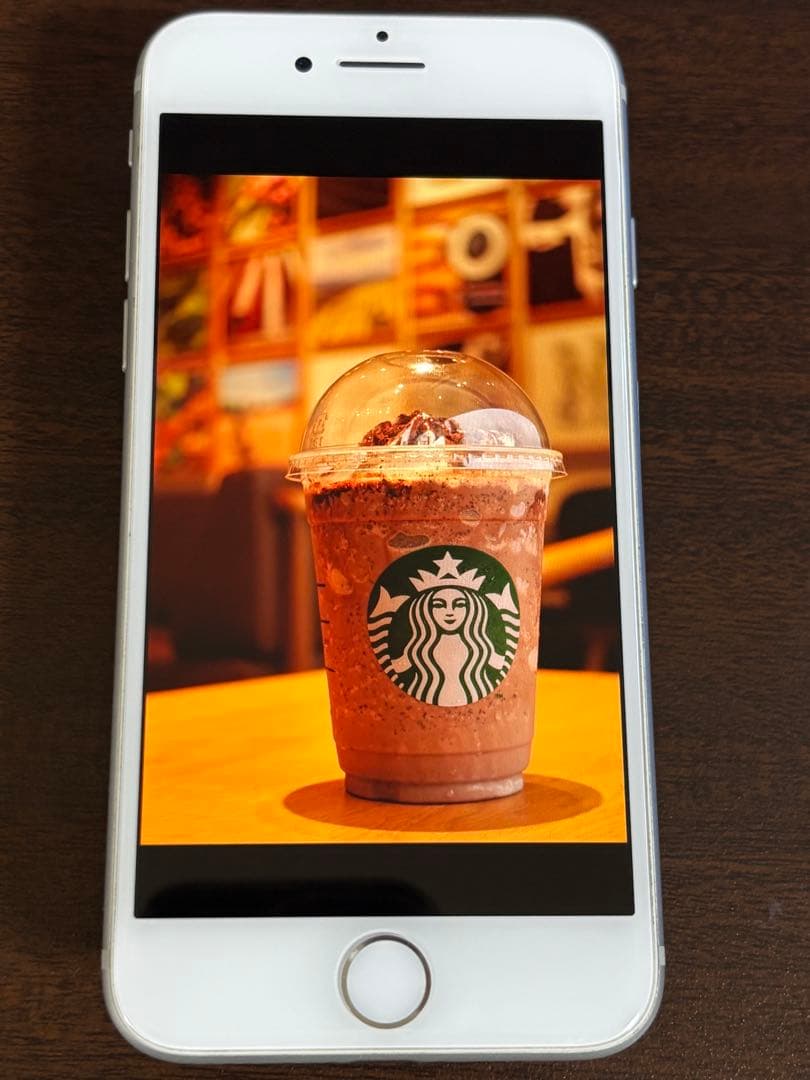 f*X様 【美品】Apple iPhone 7 シルバー　128GB