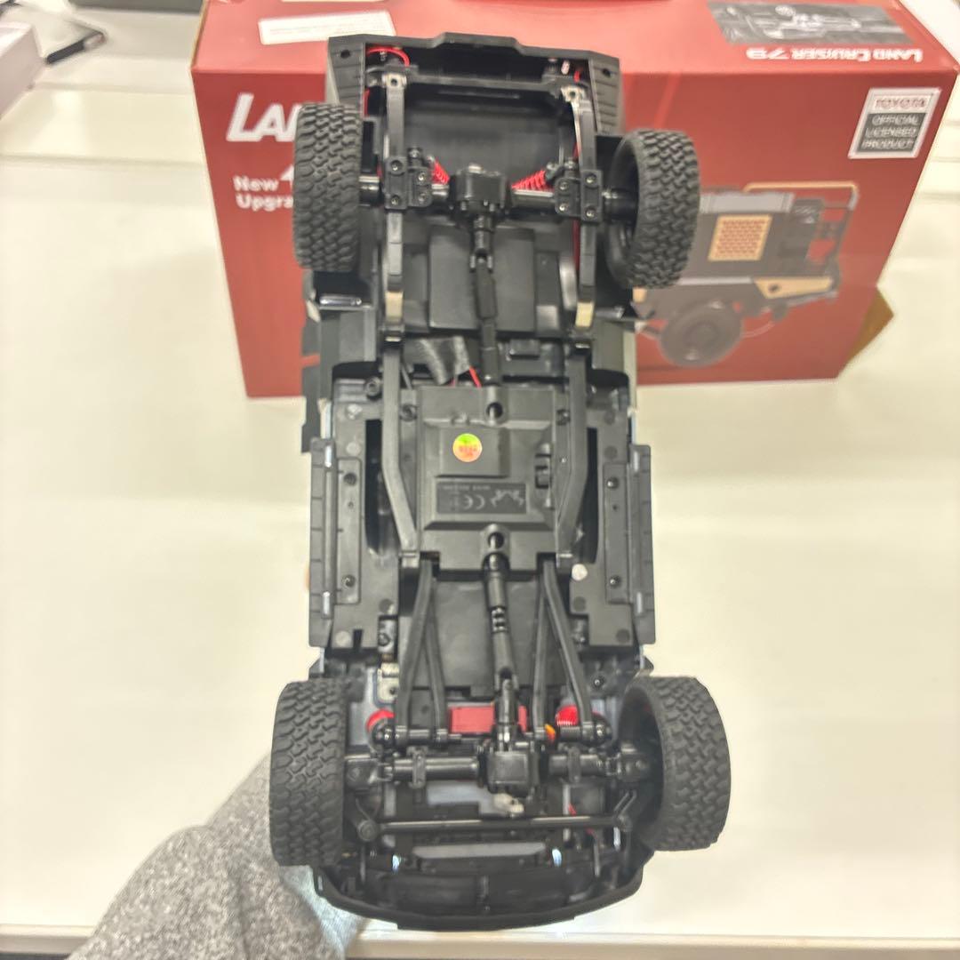 ランドクルーザー オフィシャルライセンスモデル　オーバーランド仕様　シルバー