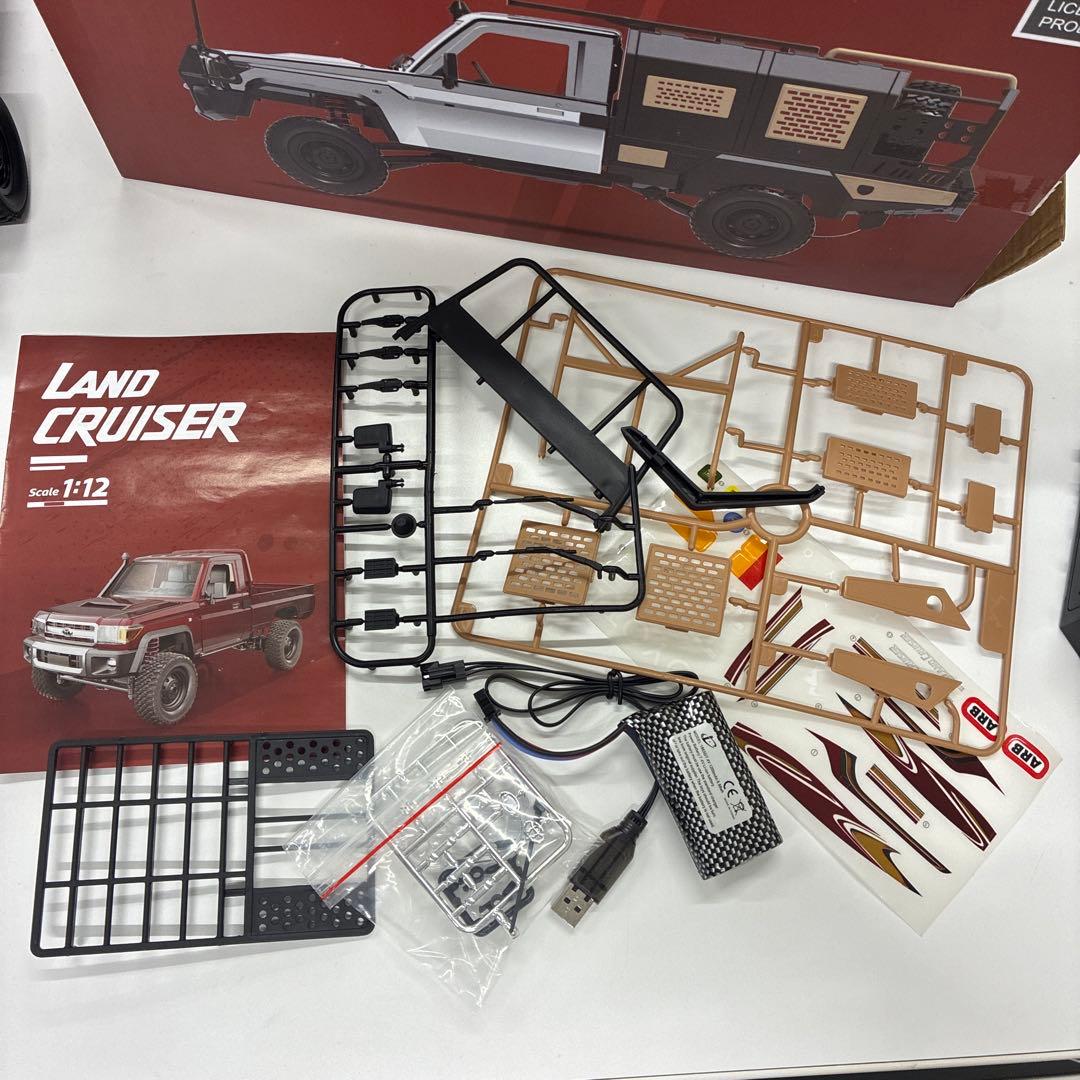 ランドクルーザー オフィシャルライセンスモデル　オーバーランド仕様　シルバー