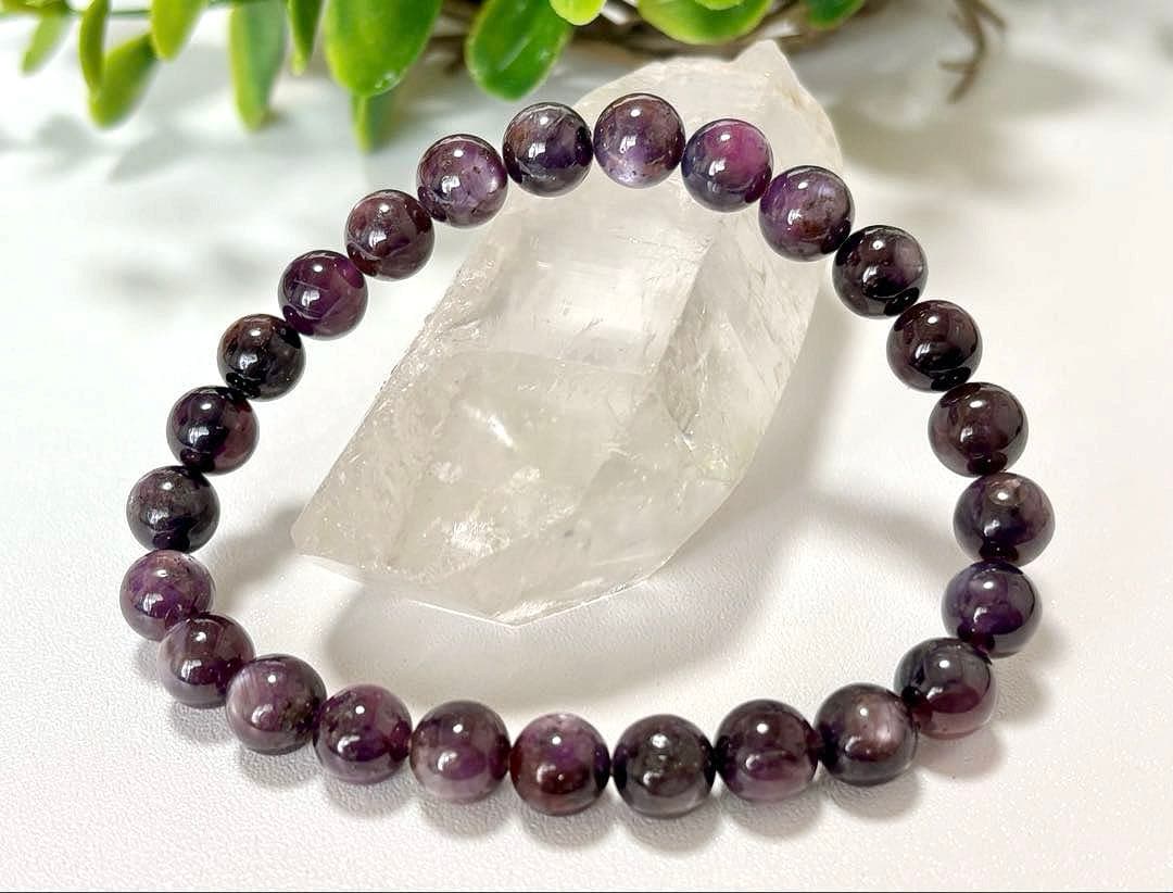 究極品質　情熱と静寂が奏でる極上のカラーチェンジ　パーティーカラードコランダム