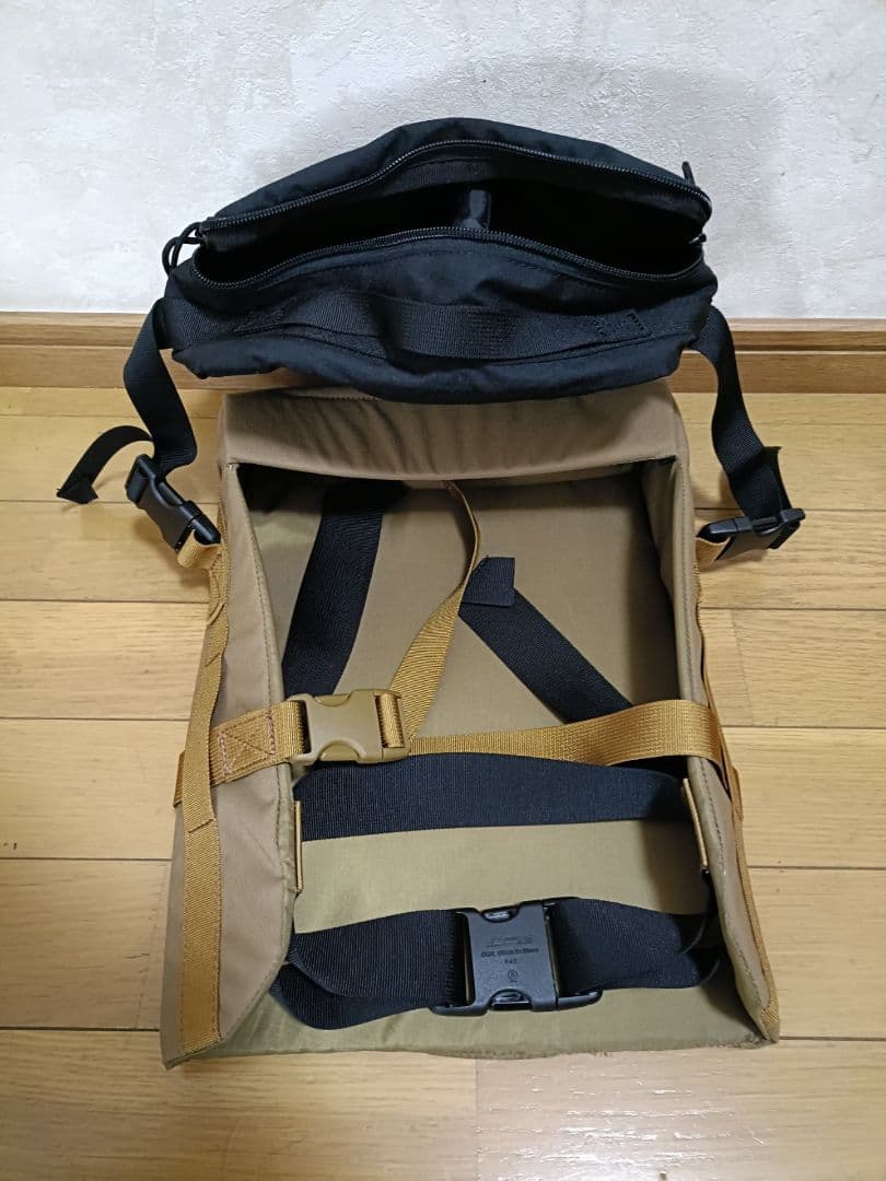 新品未使用！　KELTY RAVEN 2500 coyote seals