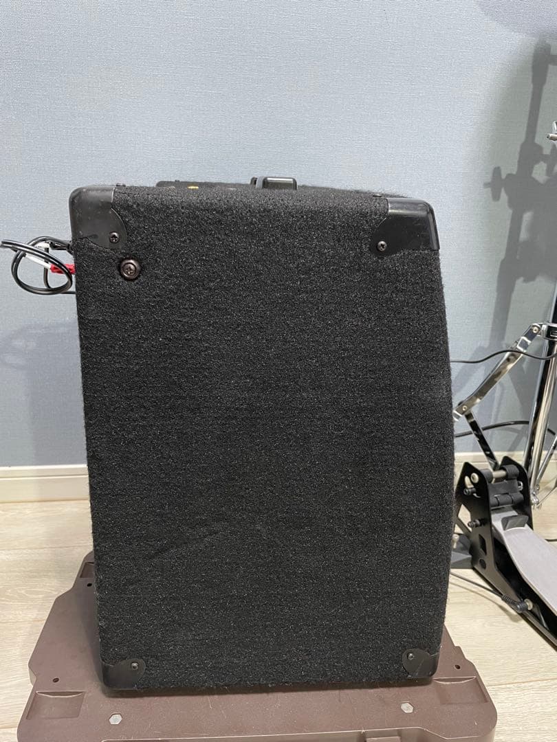 BEHRINGER Ultratone K1800FX アンプ