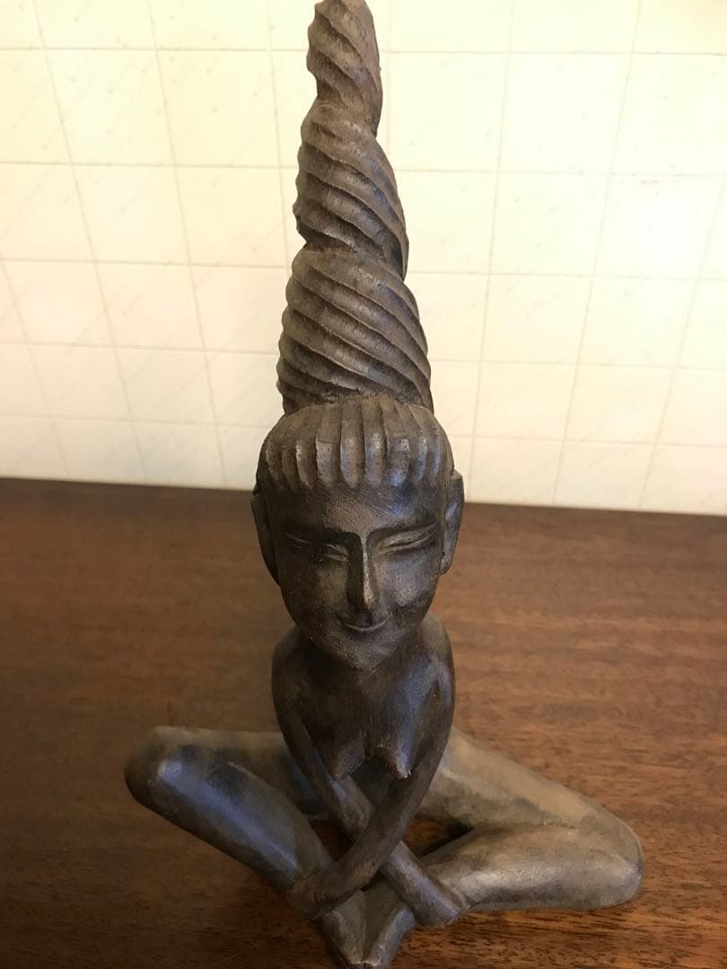 【裸婦像】アフリカ民族伝統工芸品　一刀彫