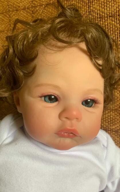 リボーンドール 抱き人形