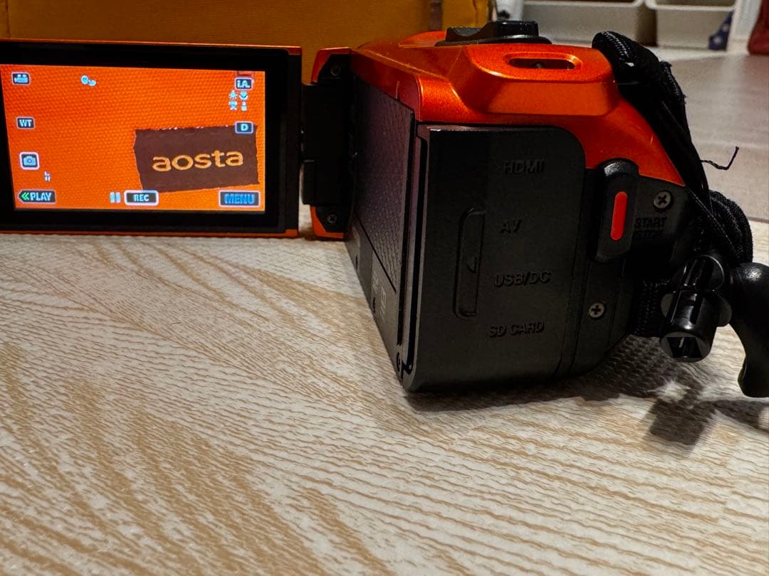 JVC Everio R オレンジ 本体・バック ・広角レンズ・浮輪付ストラップ