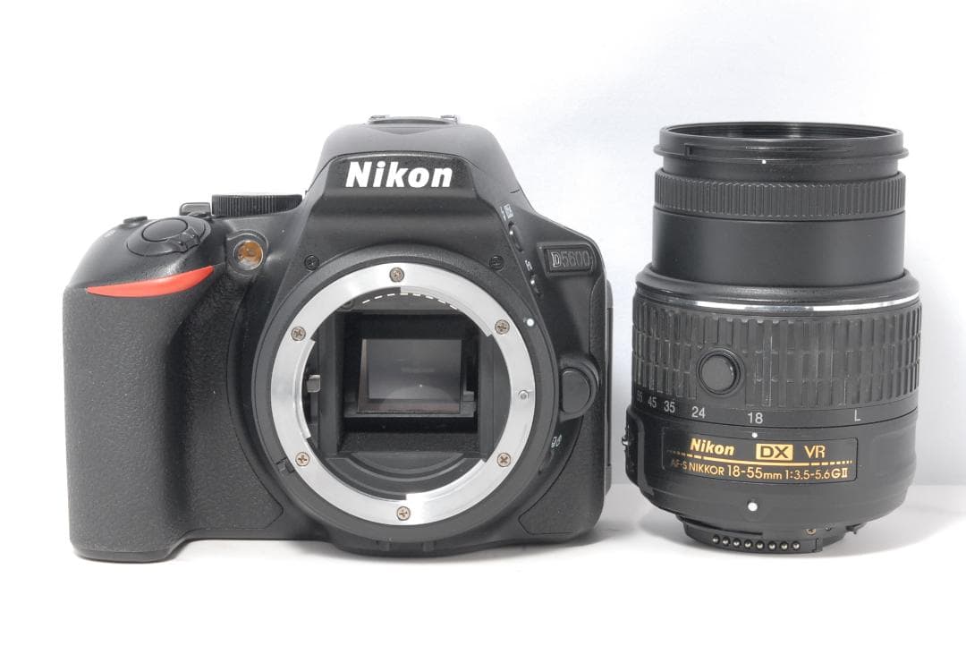 ❁Wi-Fi搭載❁　Nikon ニコン D5600　人気のレンズセット