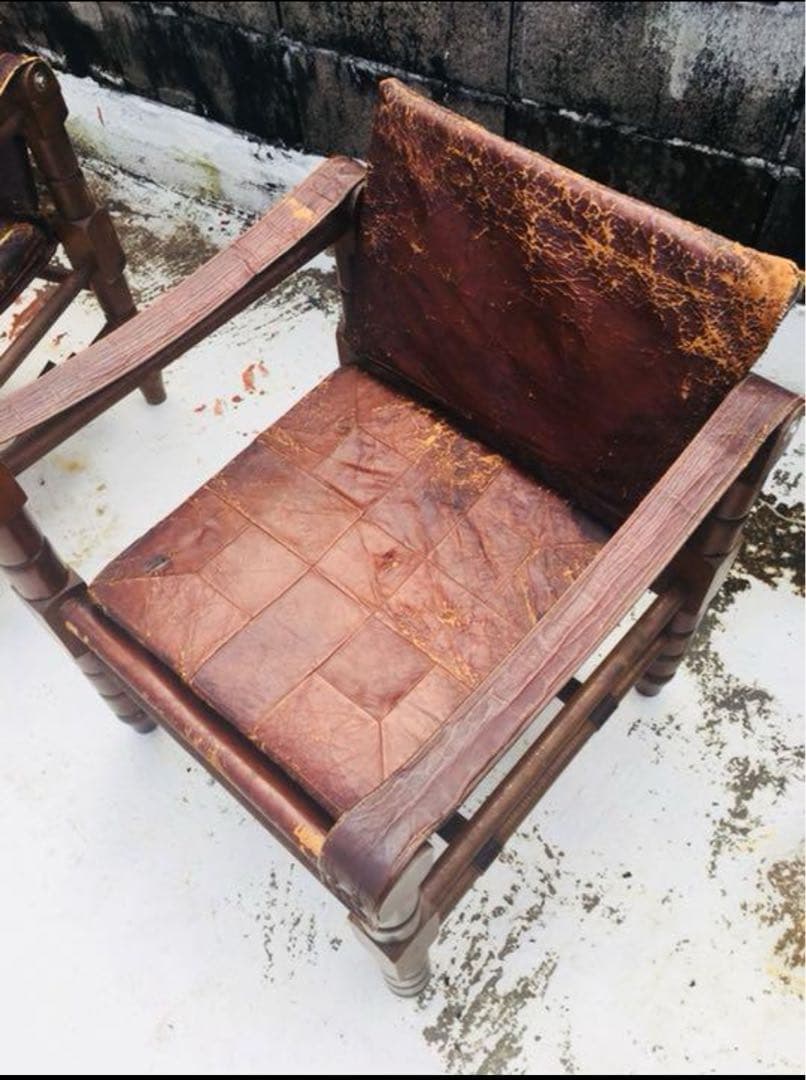アンティーク　レザー　チェアー