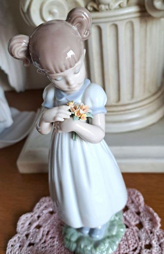 リヤドロLLADRO 「素敵なお花」美品