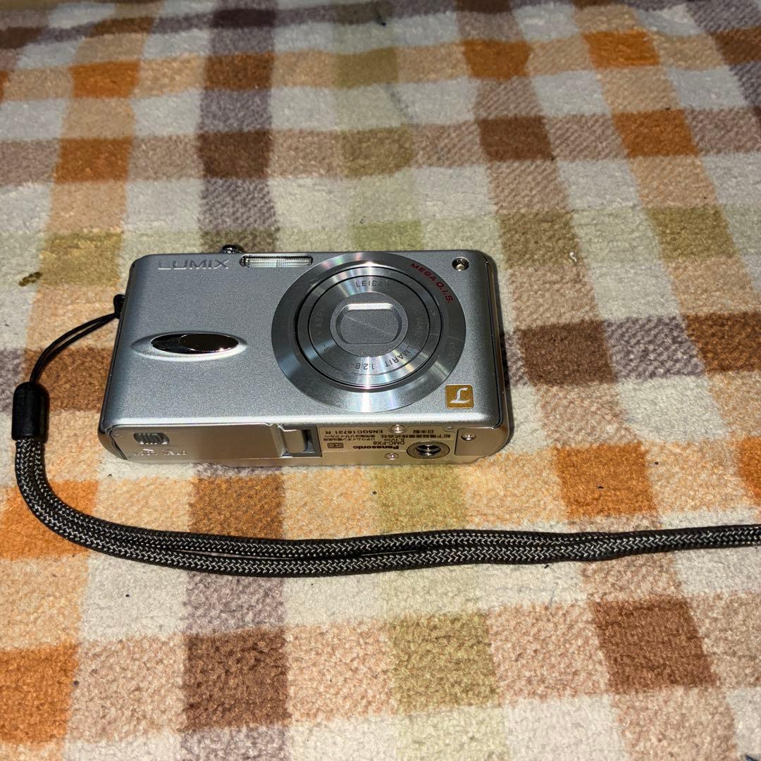 極美品Panasonic パナソニックデジタルカメラ LUMIX DMC-FX8