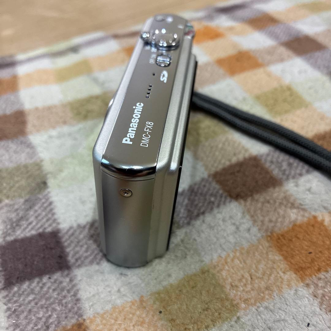 極美品Panasonic パナソニックデジタルカメラ LUMIX DMC-FX8