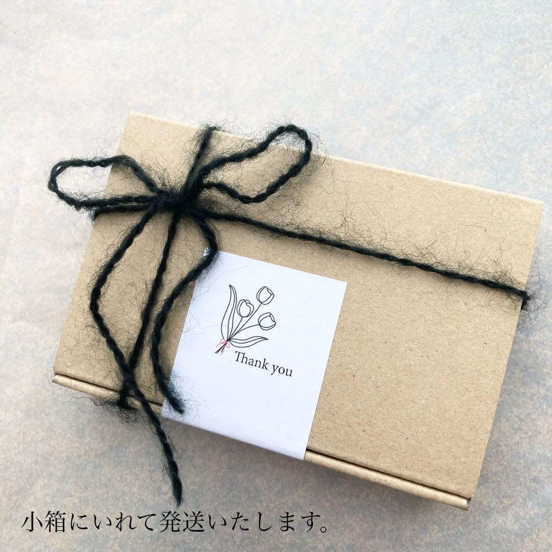 999.ビーズ刺繍ピアス　イヤリング