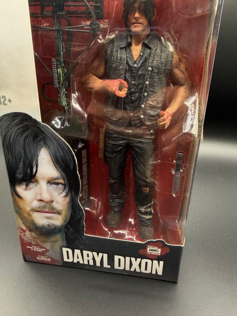 新品未開封　ウォーキングデッド カラートップスフィギュア　ダリル・ディクソン