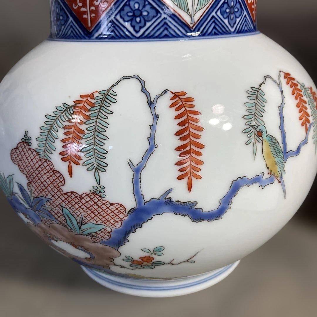 【柿右衛門】赤絵の伝統　日本の名窯　角福　柿右衛門作　錦岩柳小鳥文　花瓶