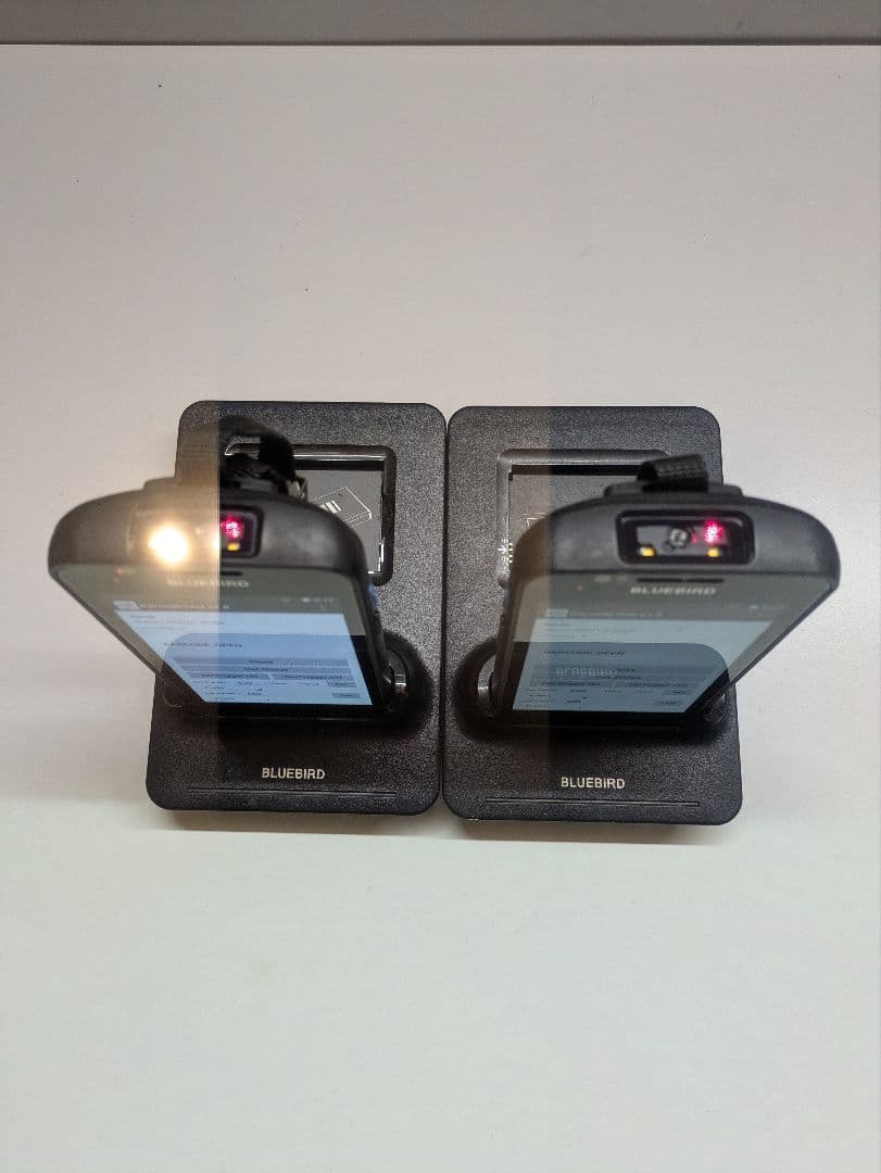 ２台セット　 BLUEBIRD　スマホ　バーコードリーダー BM180