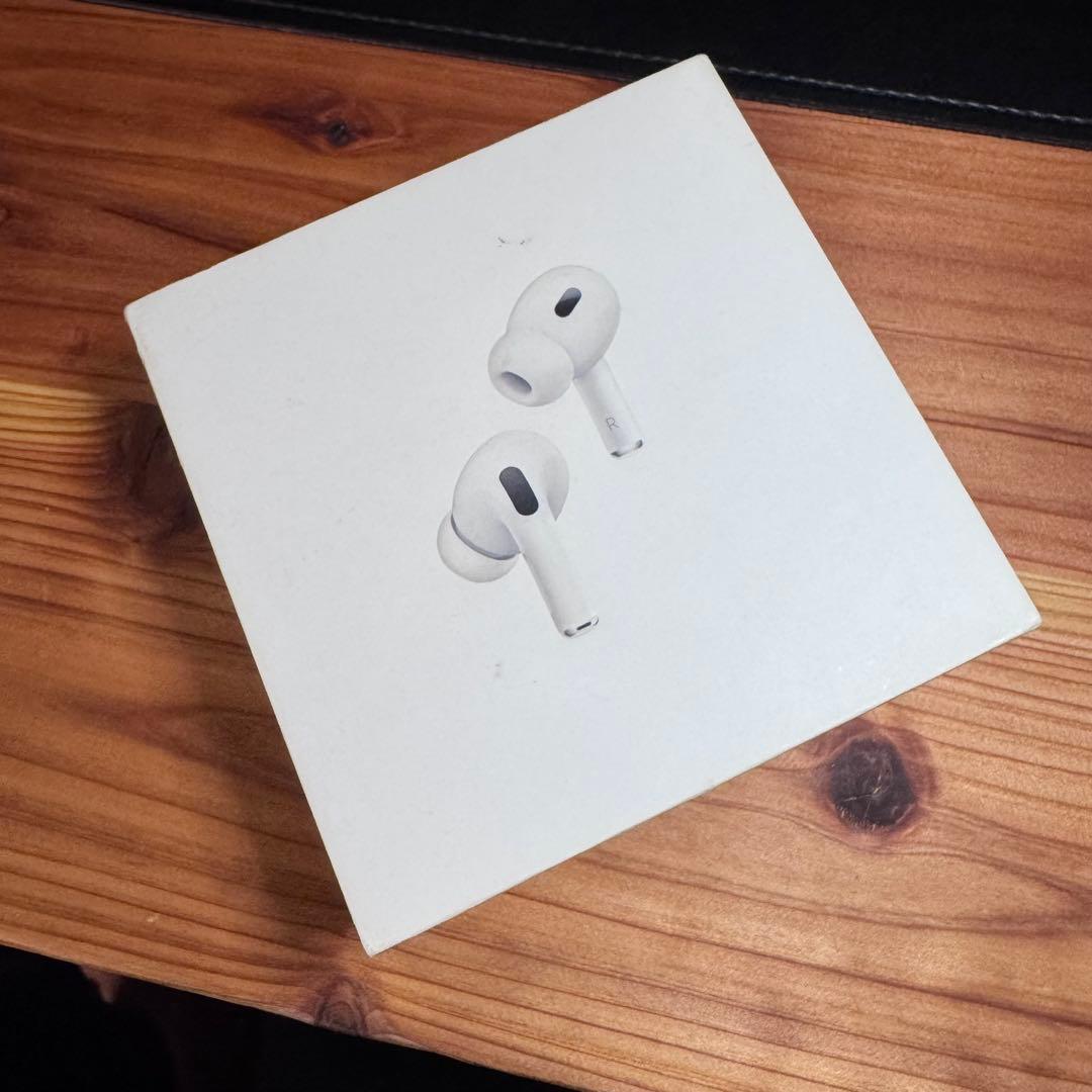 【左耳欠品】Apple AirPods Pro 第2世代 右耳＋充電ケース