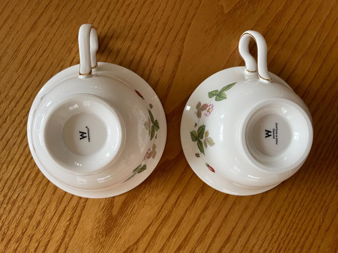 【新品 箱 シール付】ウエッジウッド　ワイルドストロベリー　カップ&ソーサー