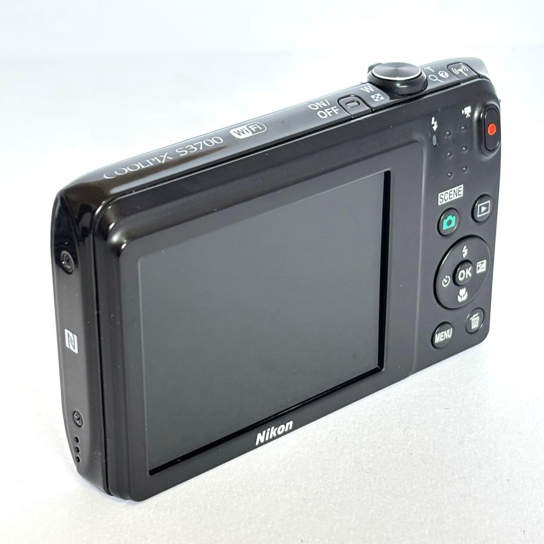 Nikon coolpix S3700 ニコン　デジカメ　SDカード付【2GB】