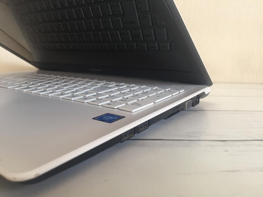 マウス MB-B504E 15.6型/8G//Office2024/Win11