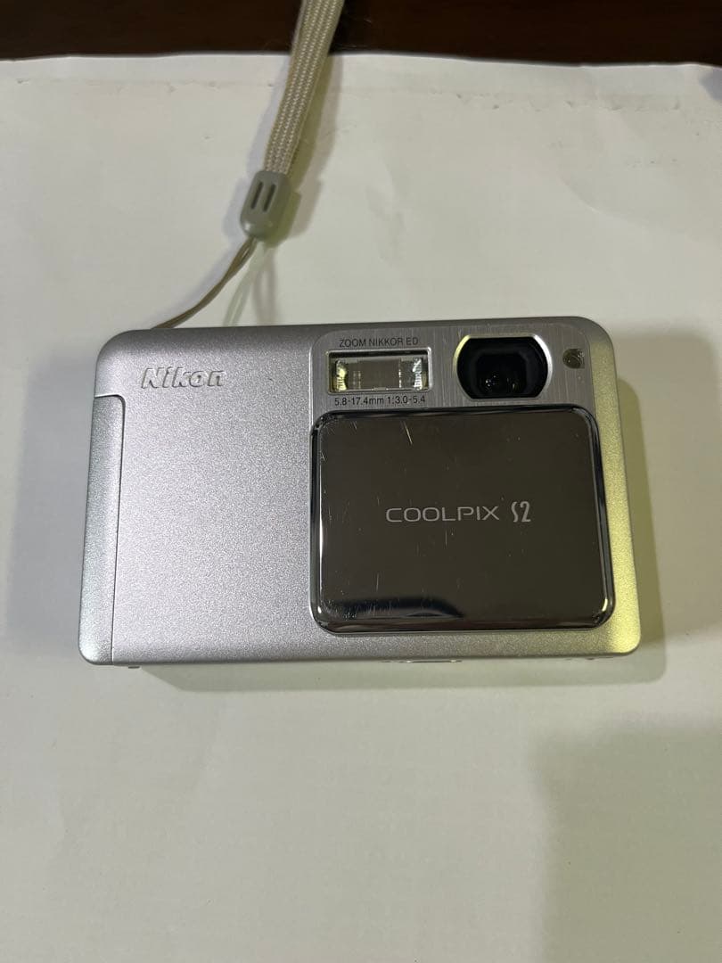 動作確認済希少Nikon COOLPIX S2 シルバー