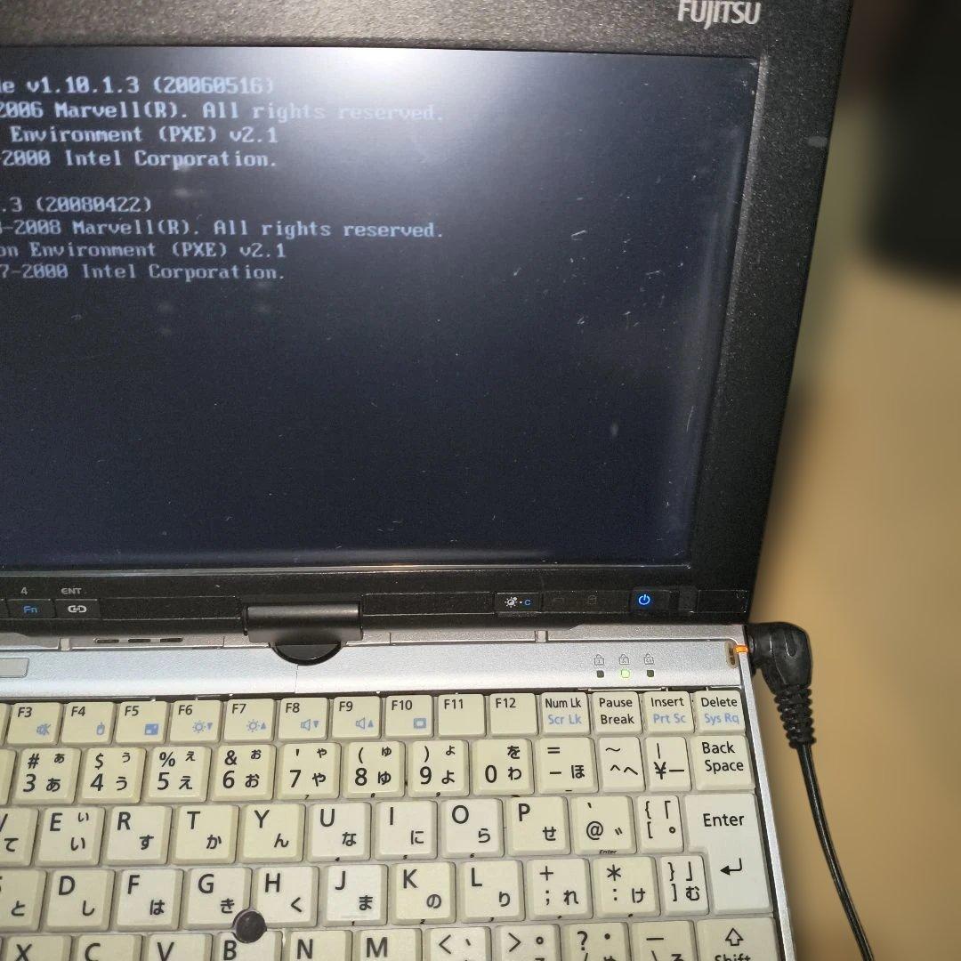 稀少！Fujitsu Lifebook FMV-P8270