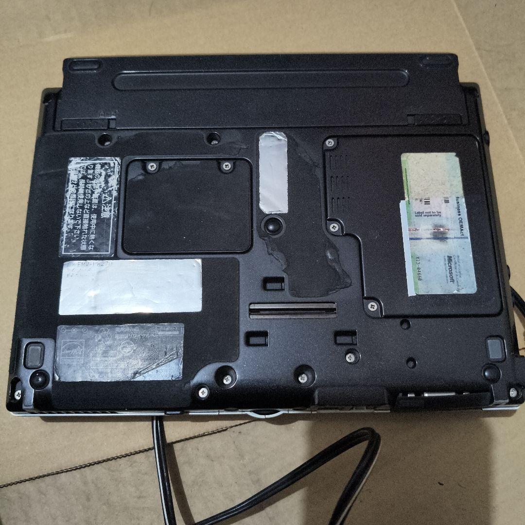稀少！Fujitsu Lifebook FMV-P8270
