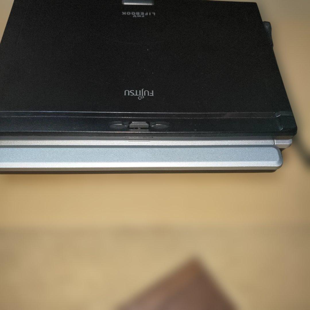 稀少！Fujitsu Lifebook FMV-P8270